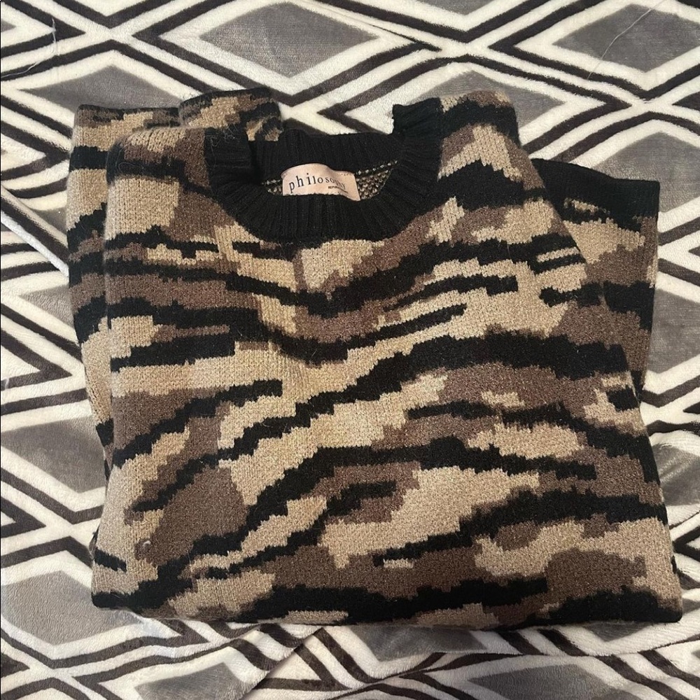 cashmere camo sweater🤩